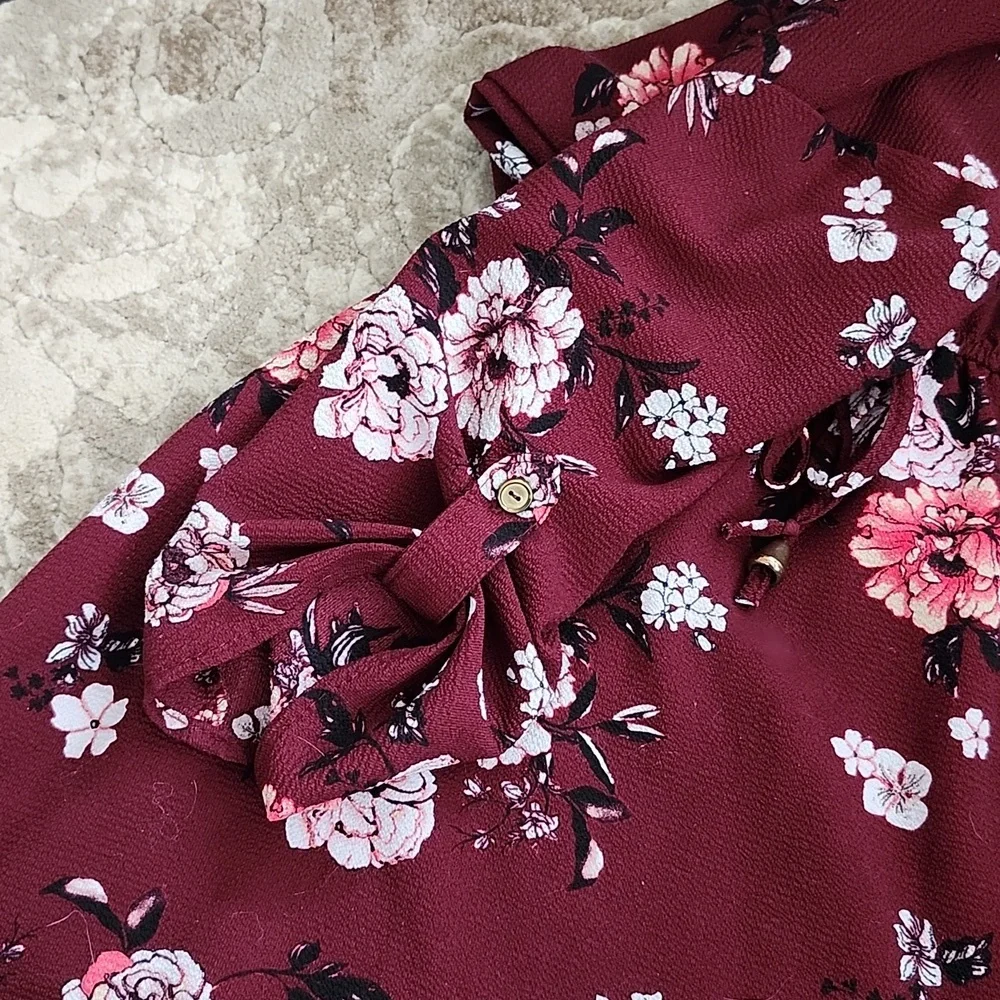 💙Ardene Size S - Beautiful NEW Burgundy Floral Patterned Dress (Lined) - Picture 3 of 5